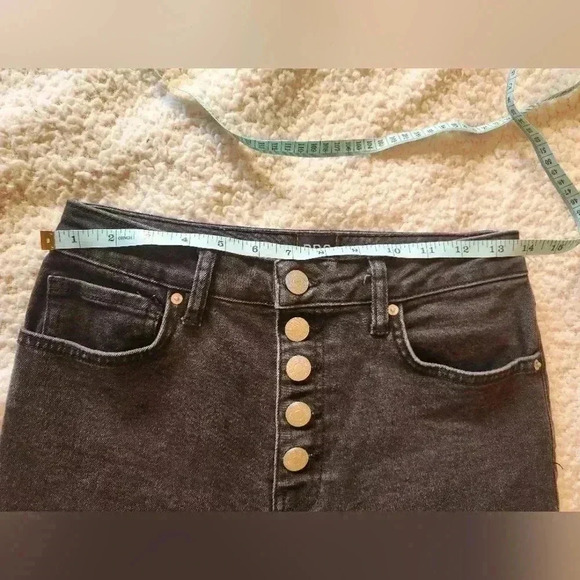 High Rise BDG Black High-Waisted Button-Fly Girlfriend Jeans, size 29 - Picture 5 of 7